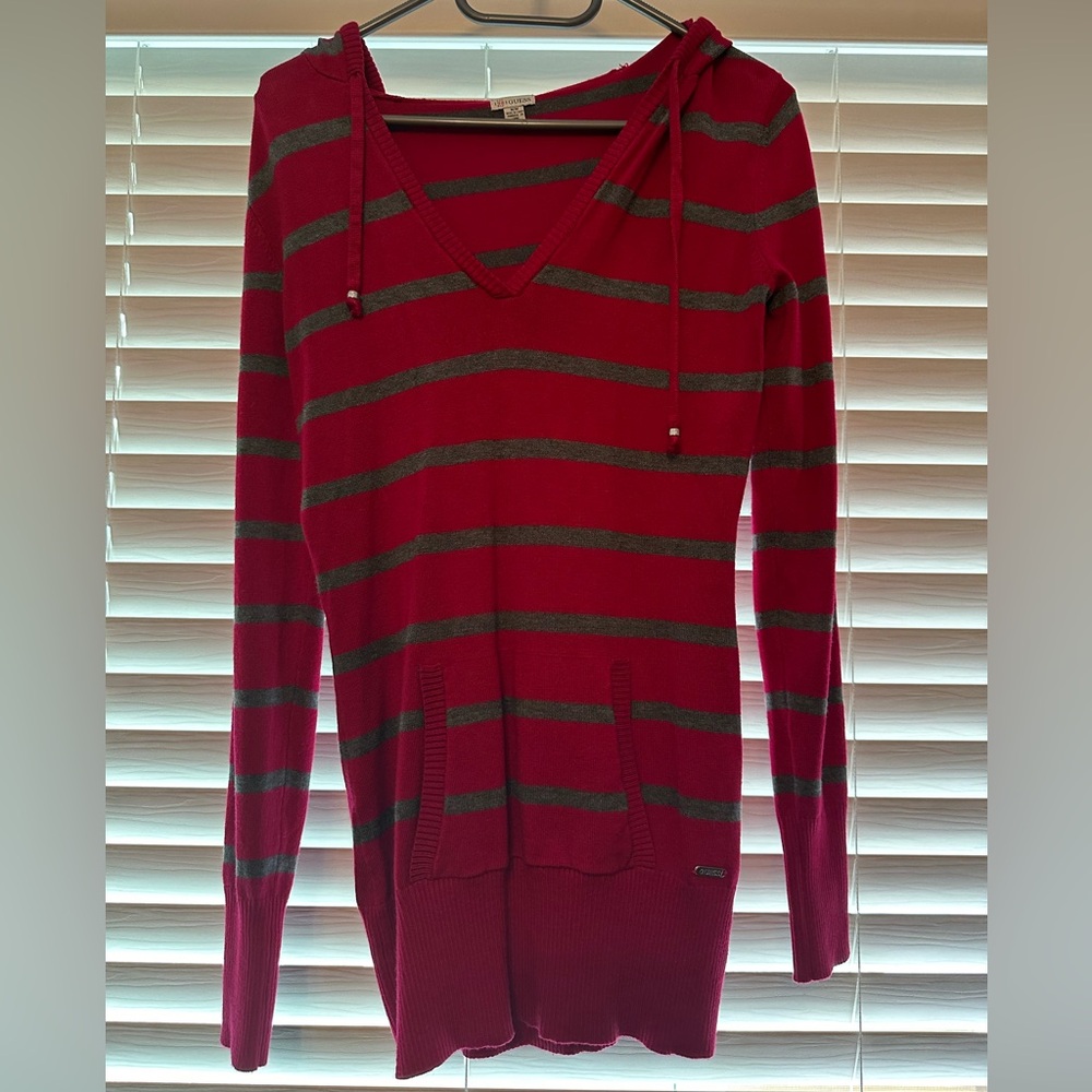 Guess women’s long sleeved shirt